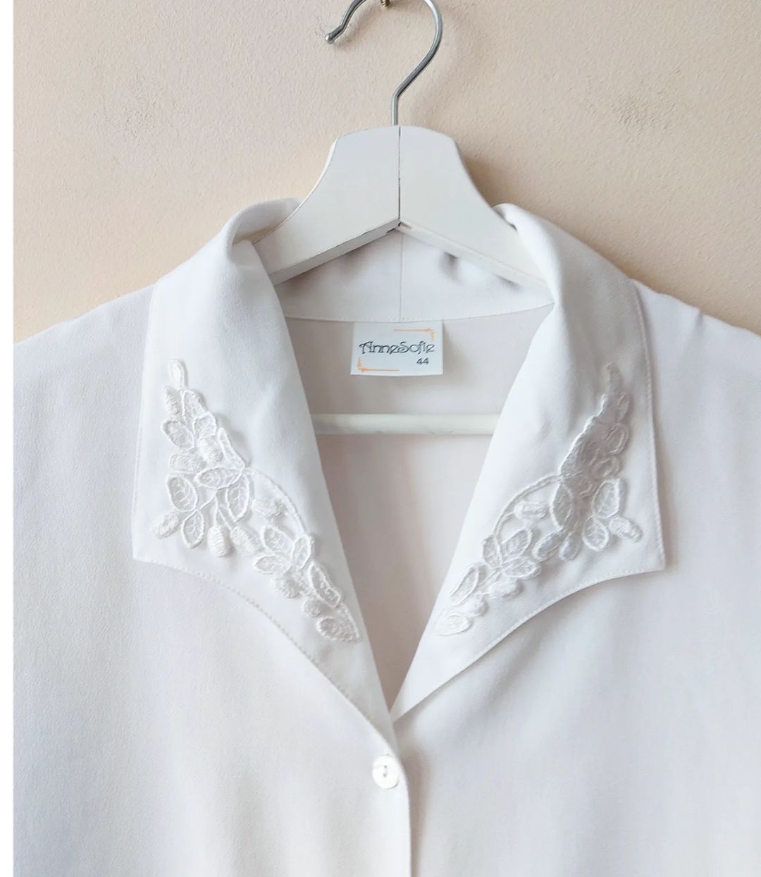 Embroidered Collar Blouse in white