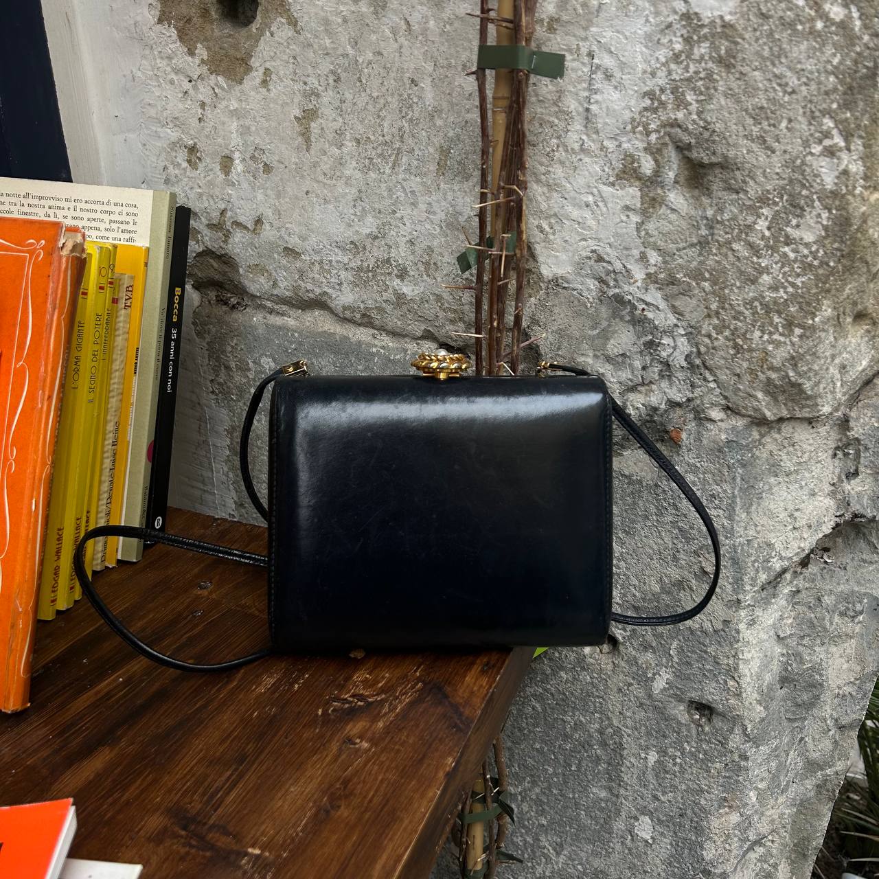 Leather Bag Franco Bellini in black