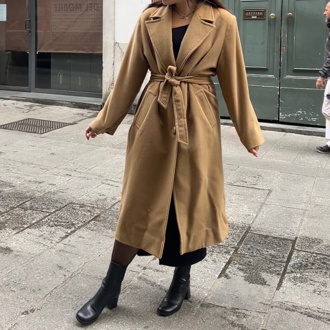 Sorelle Fontana Camel Coat